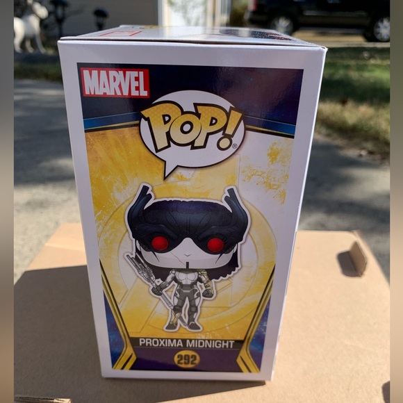 Vaulted New in Box 2017 Avengers Infinity War Marvel Proxima Midnight Funko Pop - Picture 4 of 7